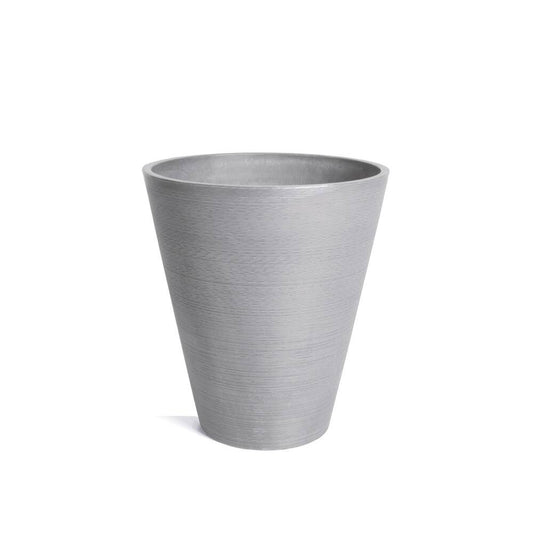 Veradek Kobo Plastic Pot Planter Color: Charcoal, Size: 18