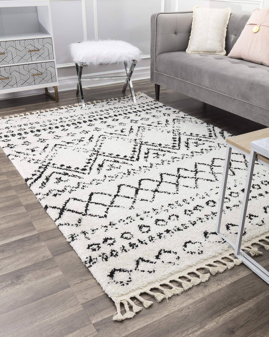 CosmoLiving by Cosmopolitan Mason Shag Whisper White 5 ft. x 7 ft. Area Rug