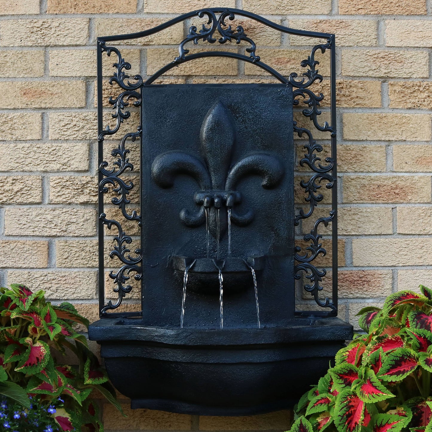 Sunnydaze French Lily Outdoor Wall Fountain, Lead, 33